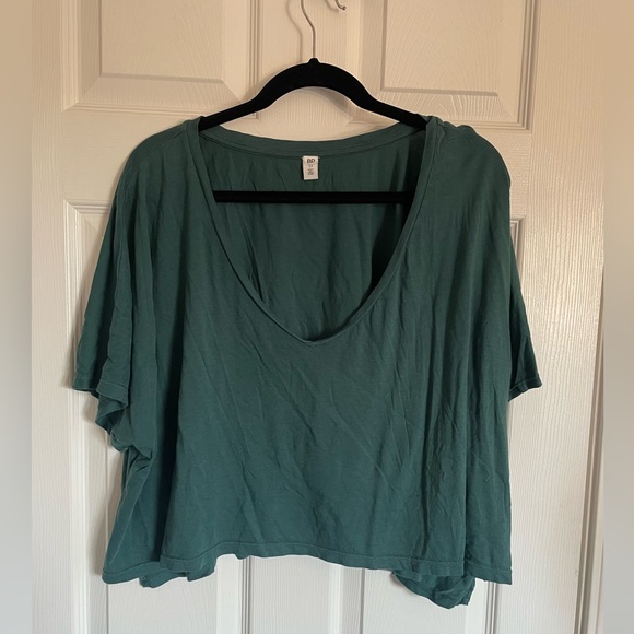 bp Tops - BP v-neck green shorts sleeve tee crop top